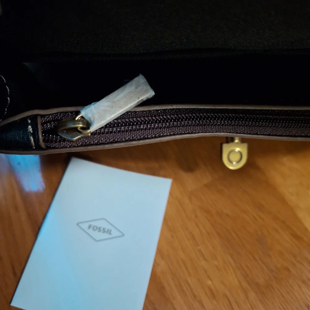 Fossil Ainsley Wallet Crossbody NWT - Picture 15 of 16